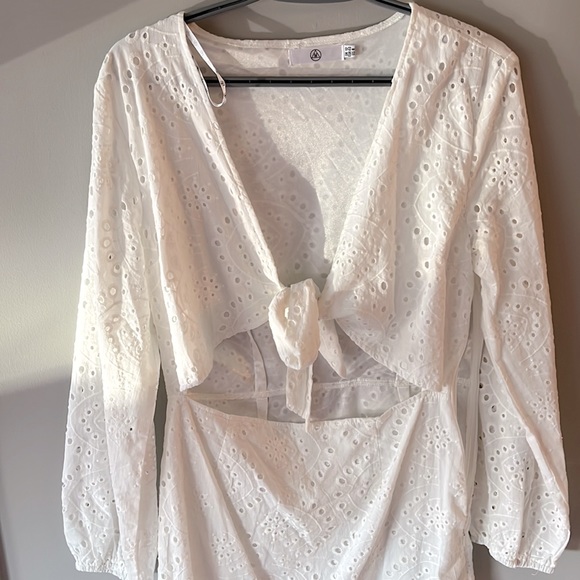 NWOT Detailed Summer Dress - Picture 3 of 4